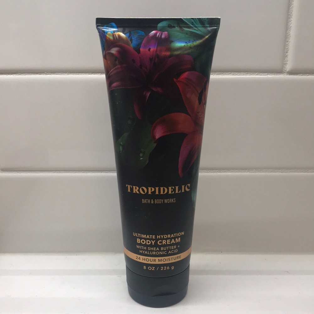 NWT!RARE!BBW Tropidelic🌴Hydrating Body Cream